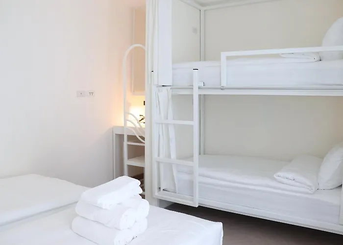 Hotel Rest Poshtel 3*