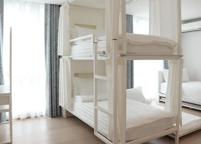 Hotel Rest Poshtel 3*