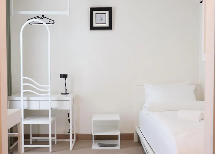 Rest Poshtel