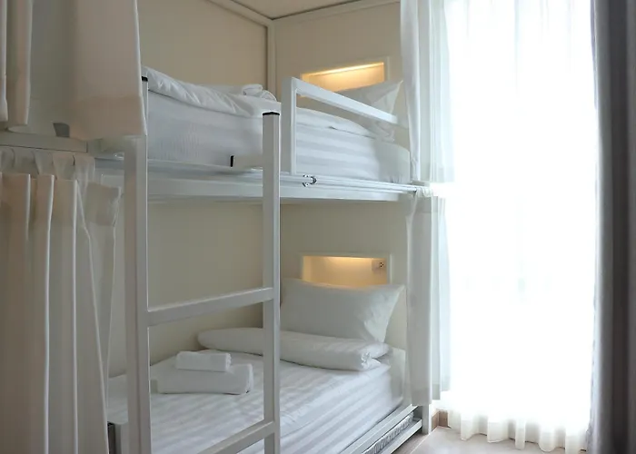 Hotel Rest Poshtel 3*